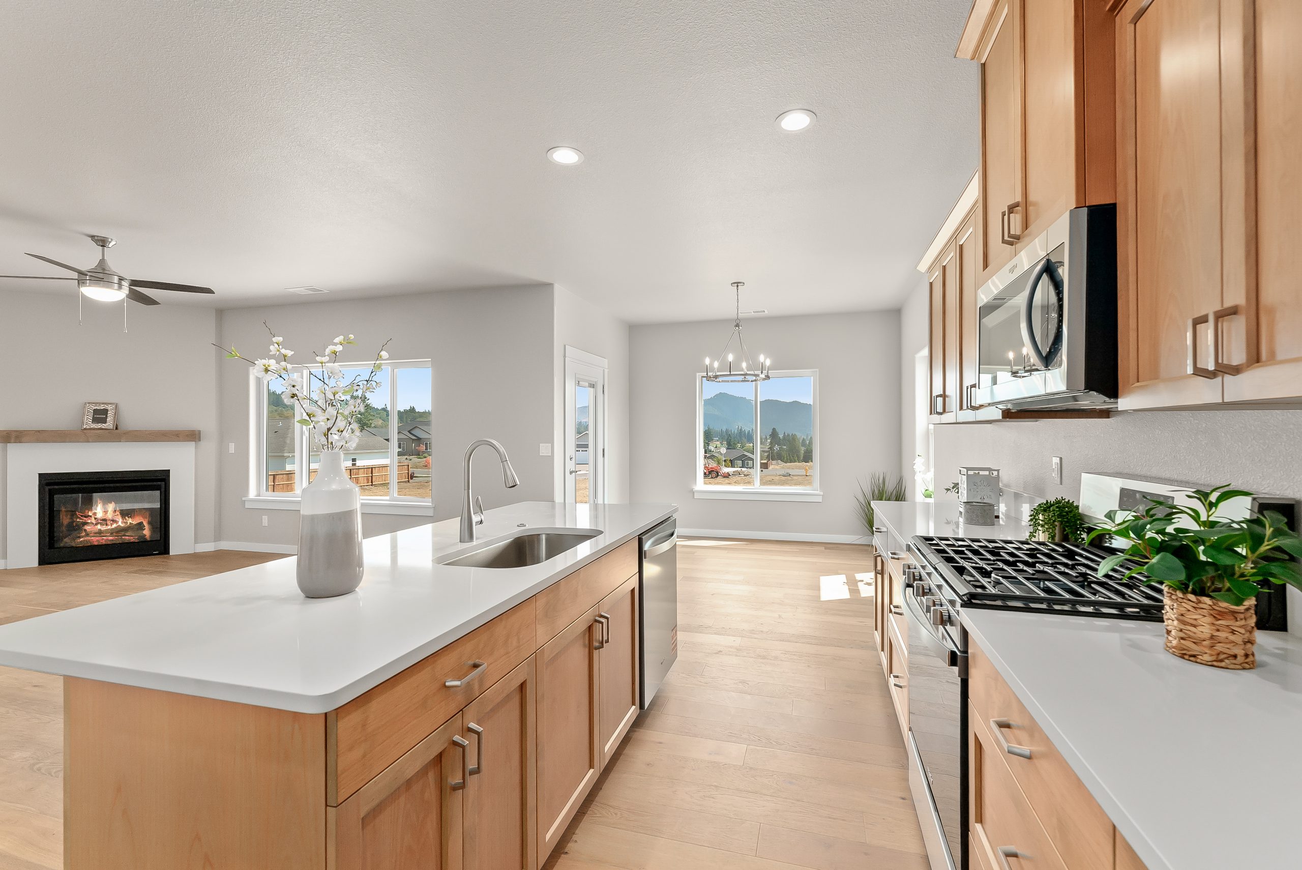 Example of a listing of Noah Avery's as a realtor.